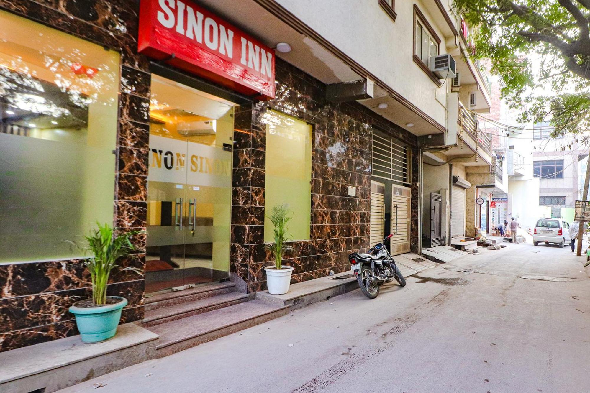 Fabexpress Sinon Hotel Ню Делхи Екстериор снимка